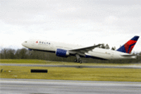 Delta 777 at takeoff