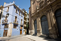 Valencia Travel Guide
